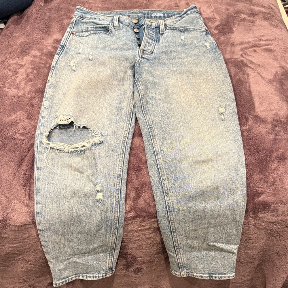 Distressed Light Blue Old Navy Jeans